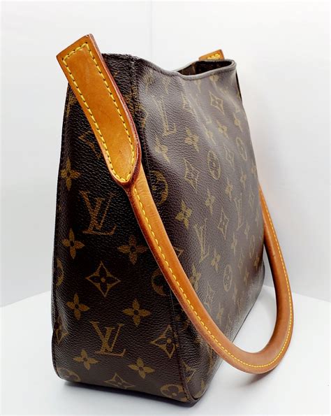 louis vuitton red october|Louis Vuitton loop bag.